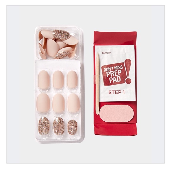 NEW imPRESS Matte Nude & Sparkling Glitter Nails - Picture 2 of 8